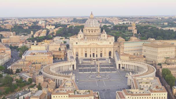 Vatican: secrets of the popes' city